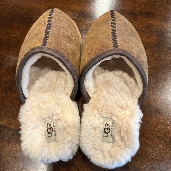 Ugg Men’s Scuff Two Toned Suede Slippers size 9 - Picture 5 of 5